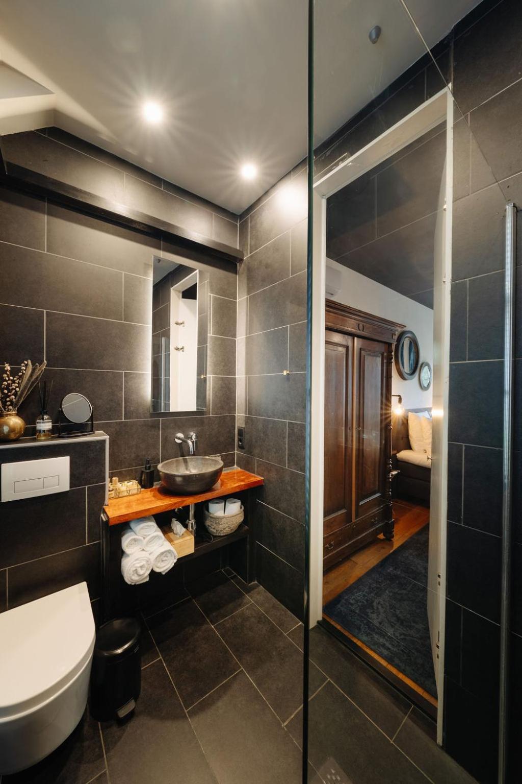 1637: Historic Canal View Suites أمستردام المظهر الخارجي الصورة