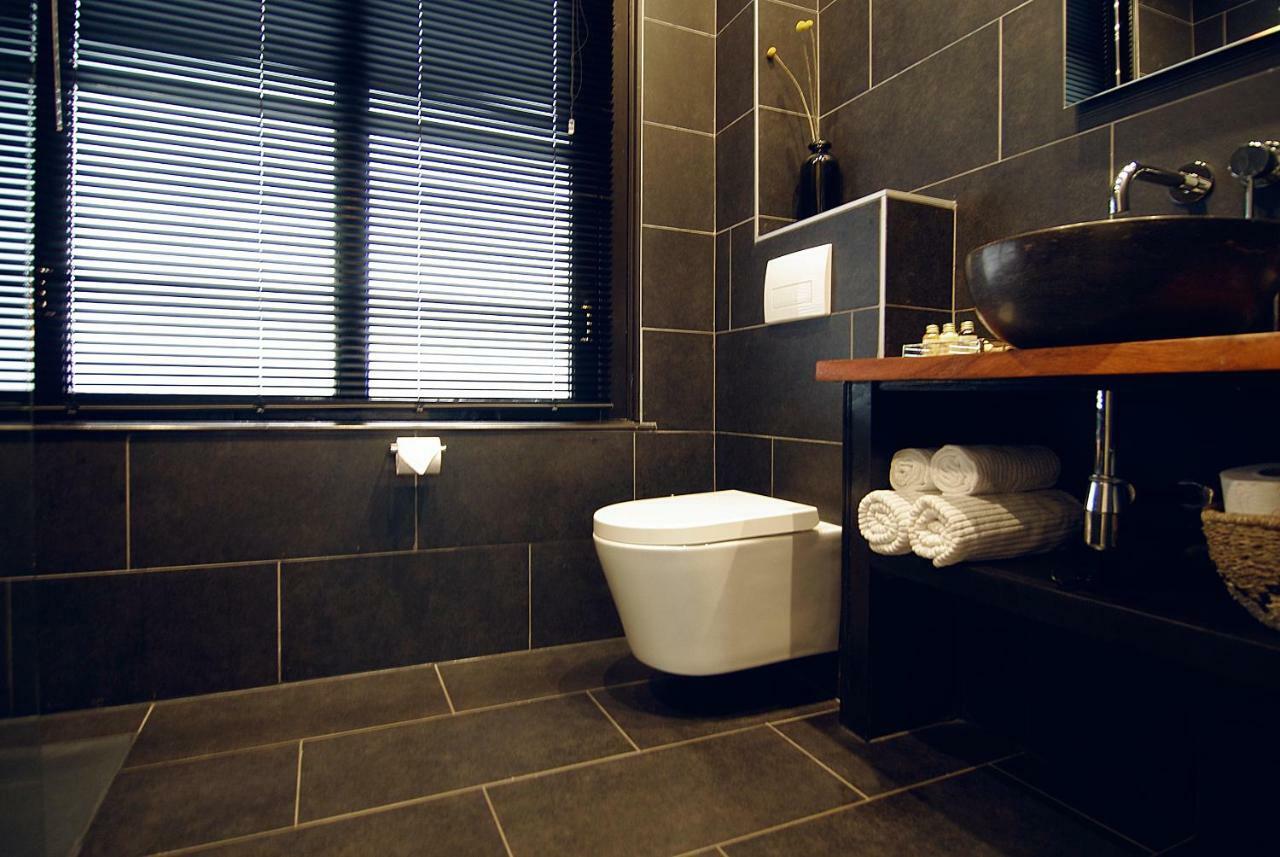 1637: Historic Canal View Suites أمستردام المظهر الخارجي الصورة